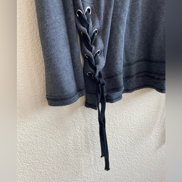 Wildfox Jena Sweatshirt Black - Picture 4 of 8